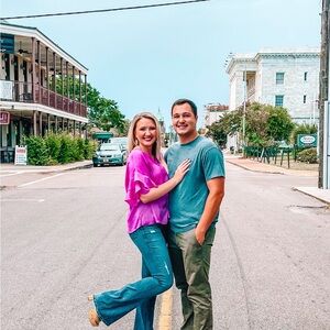 Fuchsia ruffle sleeve top 🩷💜